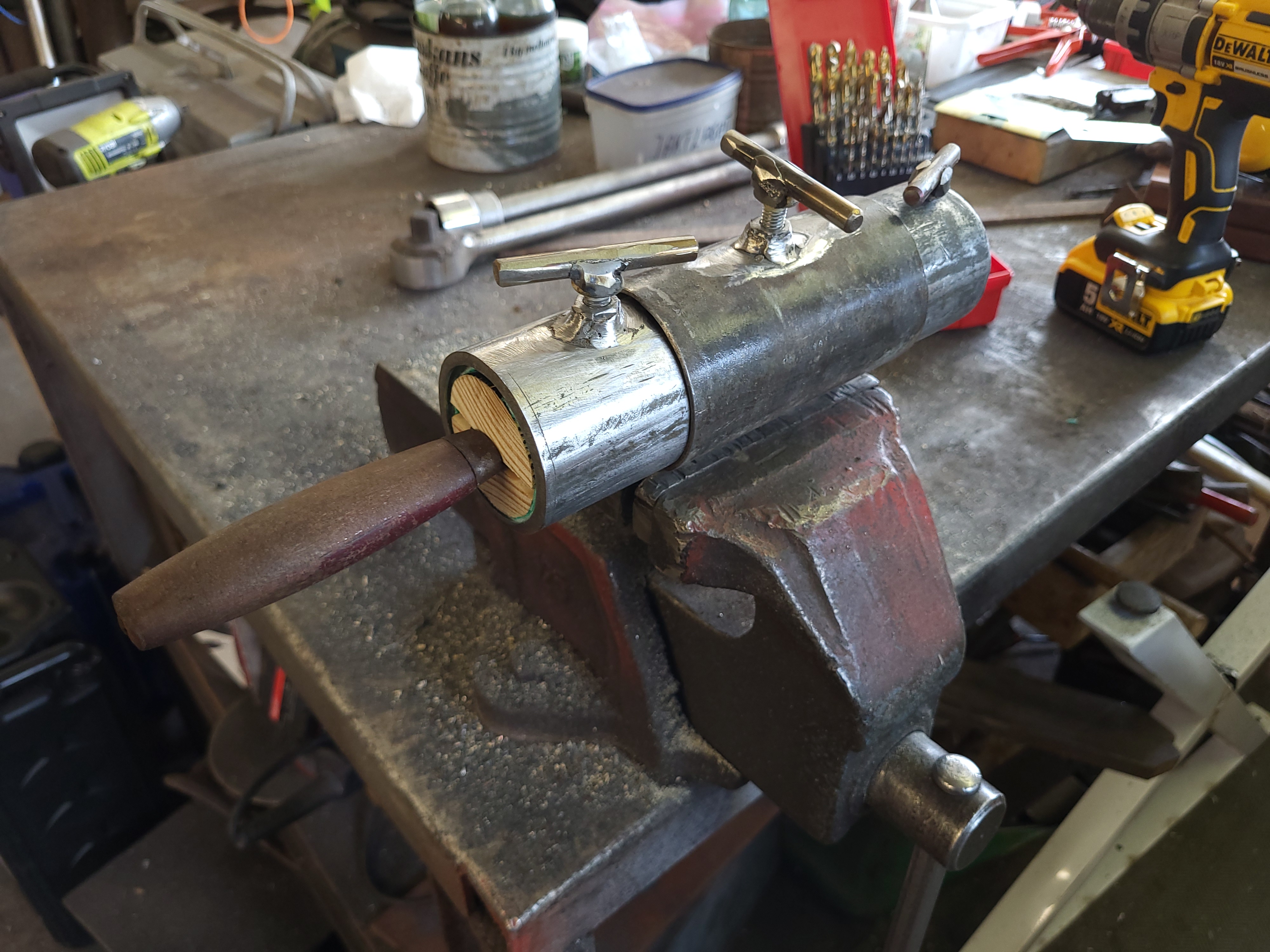 Side angle showing base